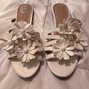 Flower sandals